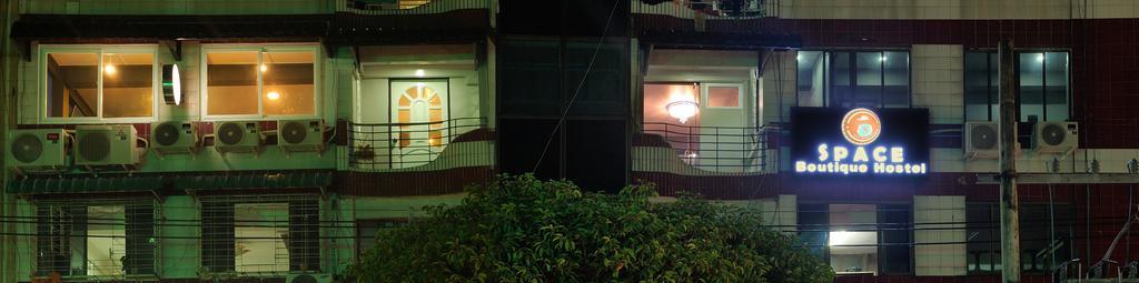 Space Boutique Hostel Yangon Exterior photo