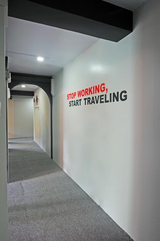 Space Boutique Hostel Yangon Exterior photo