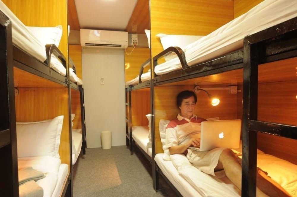 Space Boutique Hostel Yangon Exterior photo