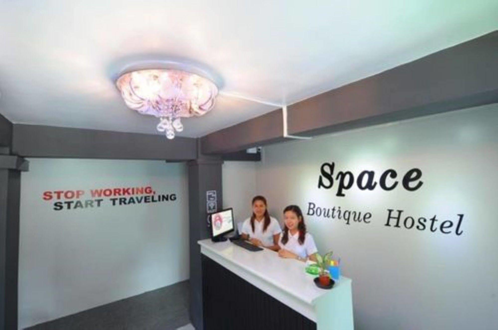 Space Boutique Hostel Yangon Exterior photo